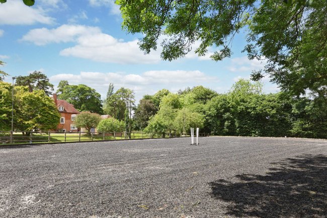 Copcourt Manor, Tetsworth, Oxfordshire, OX9 7DE 2