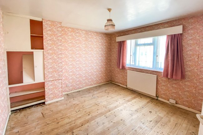 1 Belmore Gardens, Bath BA2 1HU 9