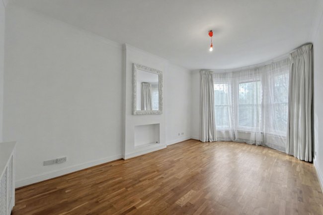 First Floor Flat, 160 Elgin Avenue, London W9 2NT 1