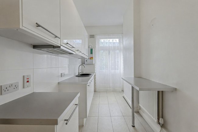First Floor Flat, 160 Elgin Avenue, London W9 2NT 1