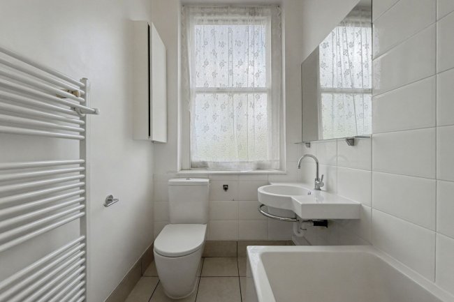 First Floor Flat, 160 Elgin Avenue, London W9 2NT 1