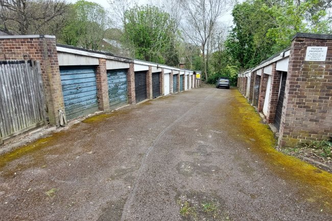 Garage 24, Enderley House, Auckland Road (access off Sylvan Road) Upper Norwood ,London, SE19 2RT 7
