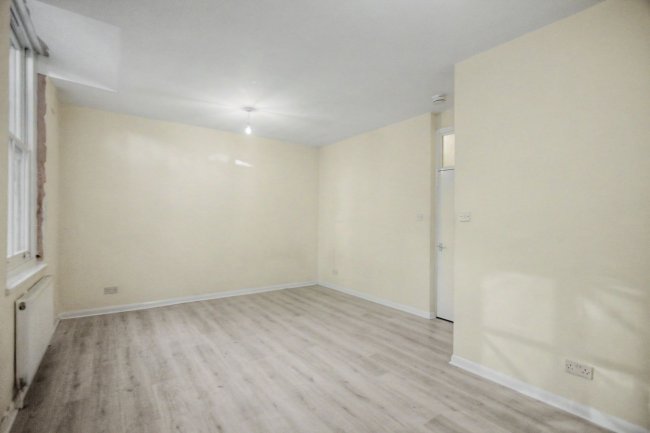 Flat B, 224 Randolph Avenue, London W9 1PF 8