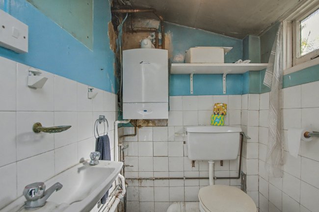 61 Oakfield Road, Stroud Green, London, N4 4LD 8