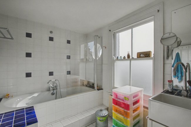 61 Oakfield Road, Stroud Green, London, N4 4LD 8