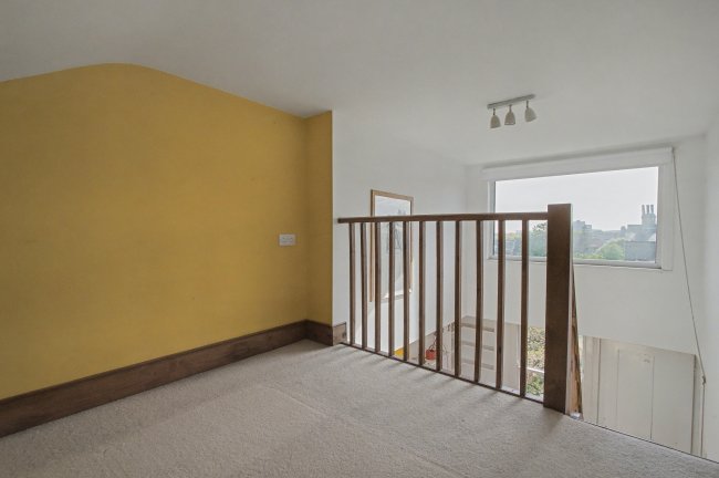 61 Oakfield Road, Stroud Green, London, N4 4LD 8