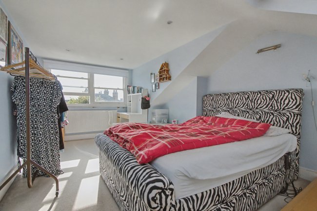 61 Oakfield Road, Stroud Green, London, N4 4LD 8