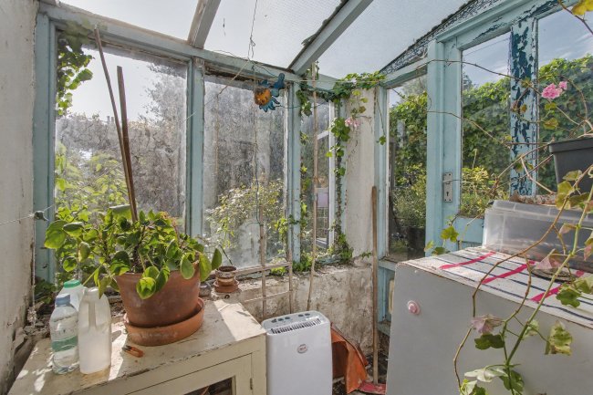 61 Oakfield Road, Stroud Green, London, N4 4LD 8