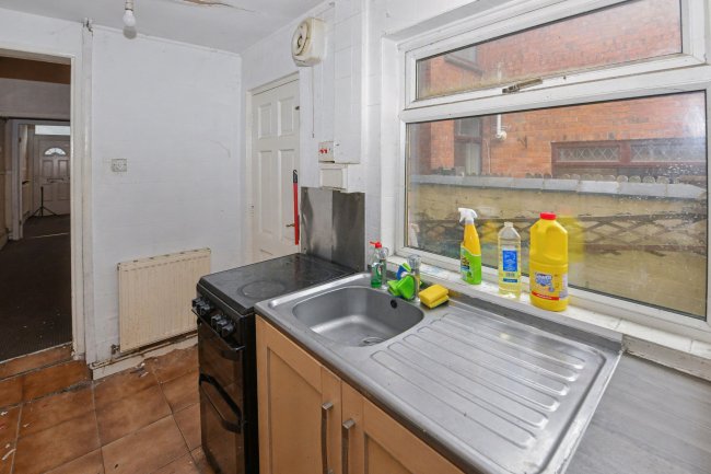 254 Wolverhampton Road, Walsall, WS2 8RQ 2