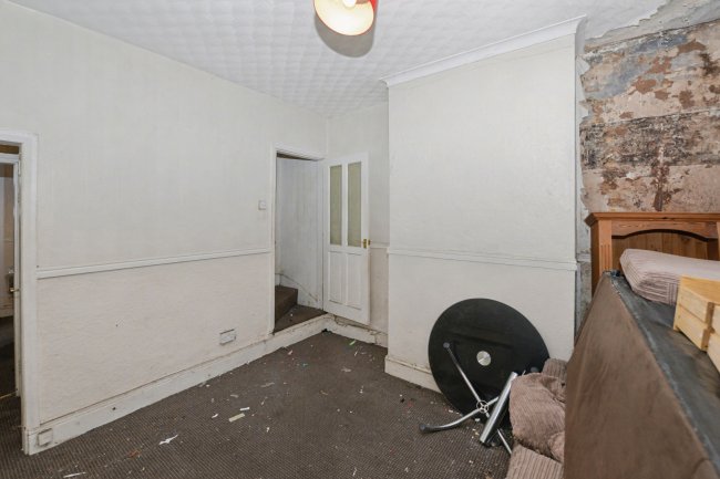 254 Wolverhampton Road, Walsall, WS2 8RQ 2