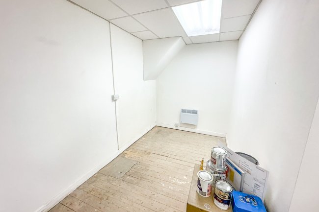 28 Baxtergate, Whitby, YO21 1BW 6