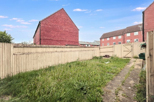 7 Secunda Way, Hempsted, Gloucester, Gloucestershire, GL2 5GA 4