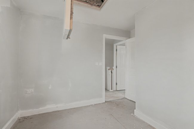 7 Secunda Way, Hempsted, Gloucester, Gloucestershire, GL2 5GA 4