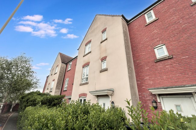 7 Secunda Way, Hempsted, Gloucester, Gloucestershire, GL2 5GA 4