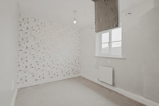 7 Secunda Way, Hempsted, Gloucester, Gloucestershire, GL2 5GA 4