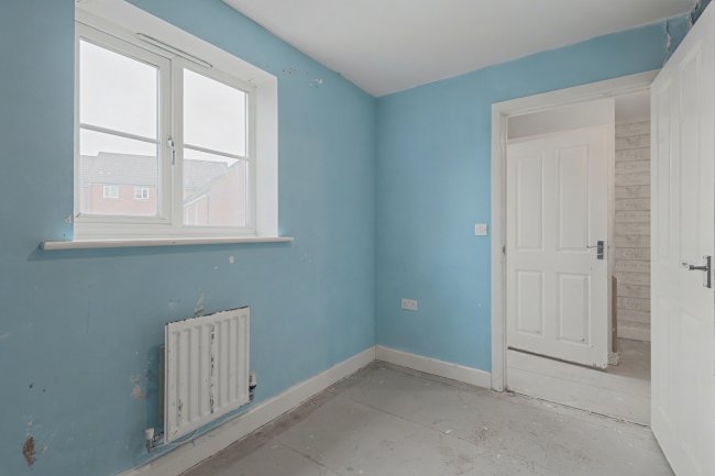 7 Secunda Way, Hempsted, Gloucester, Gloucestershire, GL2 5GA 4