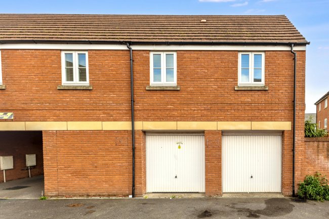 7 Secunda Way, Hempsted, Gloucester, Gloucestershire, GL2 5GA 4