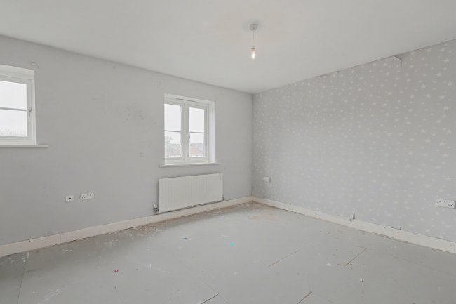 7 Secunda Way, Hempsted, Gloucester, Gloucestershire, GL2 5GA 4