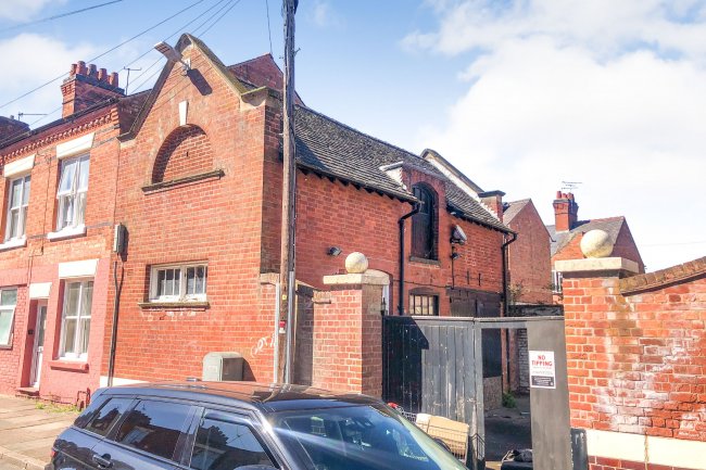 Land and outbuilding on the west side of 100 Tudor Road, Leicester, Leicestershire, LE3 5HT 7