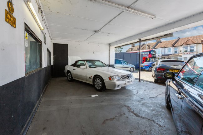 24 and 26 Chingford Mount Road, Chingford, London, E4 9AB 5