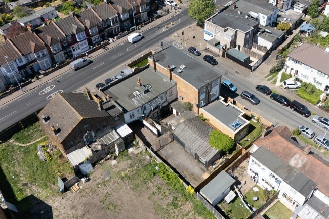 24 and 26 Chingford Mount Road, Chingford, London, E4 9AB 5