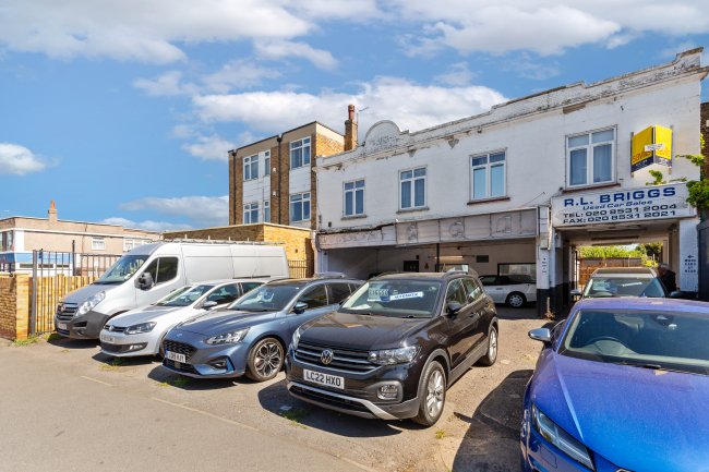 24 and 26 Chingford Mount Road, Chingford, London, E4 9AB 5