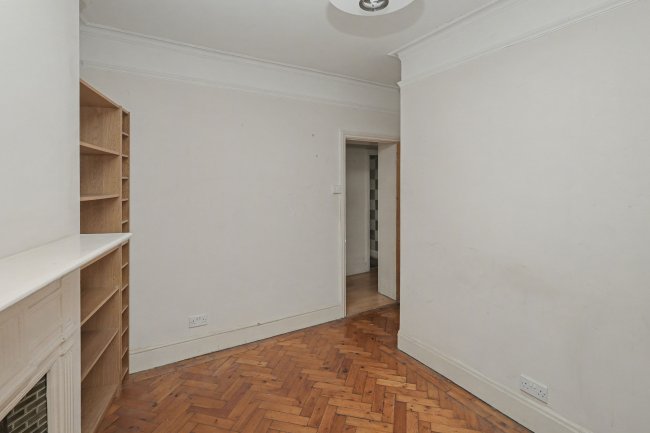 Flat 25, Furnival Mansions, Wells Street, Soho, London W1T 3PL 2