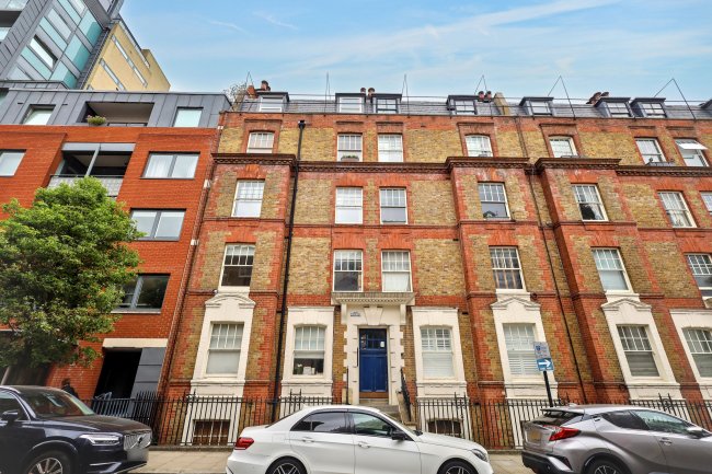 Flat 25, Furnival Mansions, Wells Street, Soho, London W1T 3PL 2
