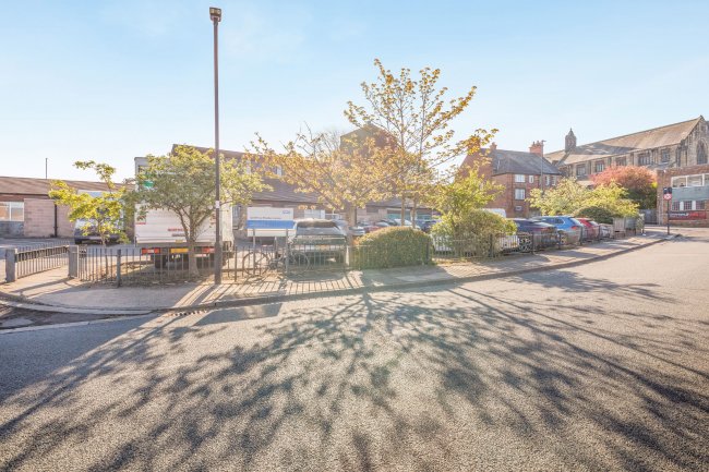 Geoffrey Rhodes Centre, 46-60 Algernon Road, Byker, Newcastle, NE6 2UZ 2