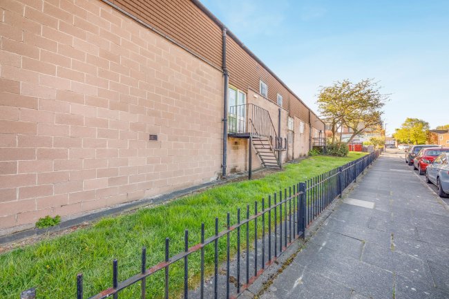 Geoffrey Rhodes Centre, 46-60 Algernon Road, Byker, Newcastle, NE6 2UZ 2