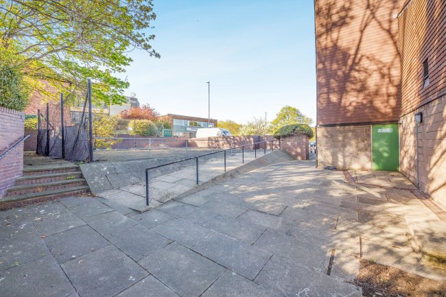 Geoffrey Rhodes Centre, 46-60 Algernon Road, Byker, Newcastle, NE6 2UZ 2