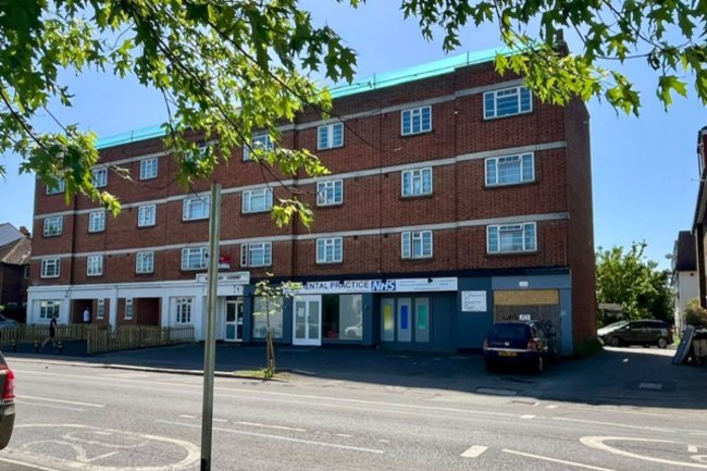 434 Dollary Court, Kingston Road, Kingston upon Thames KT1 3PB 2