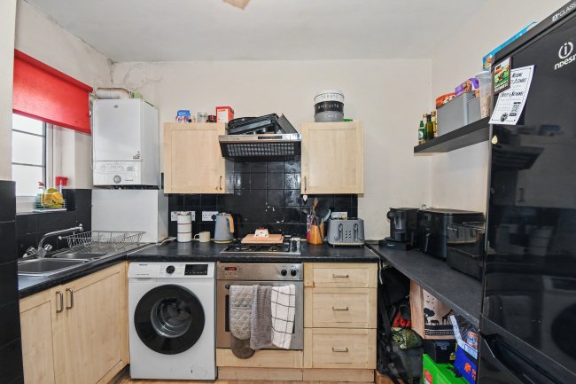 434 Dollary Court, Kingston Road, Kingston upon Thames KT1 3PB 8