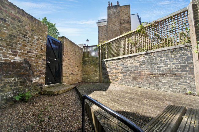 19A Cremorne Road, Chelsea, London SW10 0NB 9