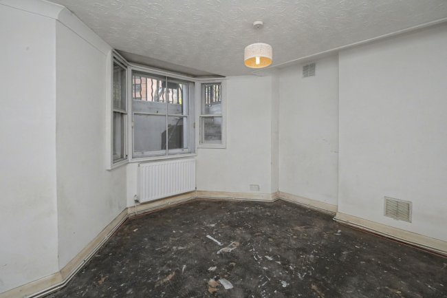 19A Cremorne Road, Chelsea, London SW10 0NB 9