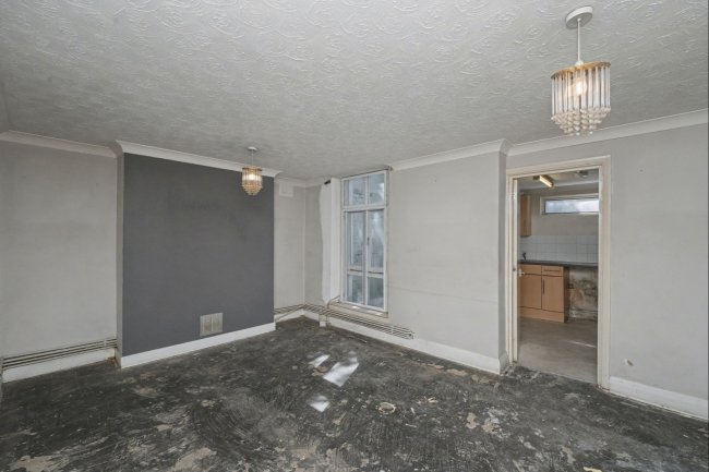 19A Cremorne Road, Chelsea, London SW10 0NB 9