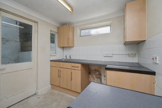 19A Cremorne Road, Chelsea, London SW10 0NB 9