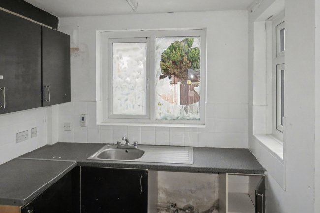 33 Prestwood Road, Liverpool, L14 2EE 7