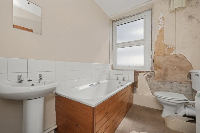 62 Pica Cottages, Pica, Workington, Cumbria, CA14 4QA 10