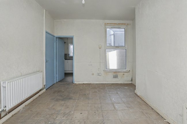 116 Adelaide Road, Kensington, Liverpool, L7 8SH 7