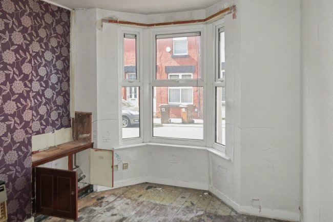 16 Caradoc Road, Seaforth, Liverpool, L21 4NB 10