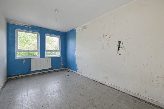 Flat 52 Kimberley, Bracknell, RG12 7ZB 1