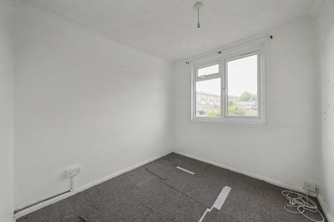 156 Manor Road, Alton, GU34 2NZ 9