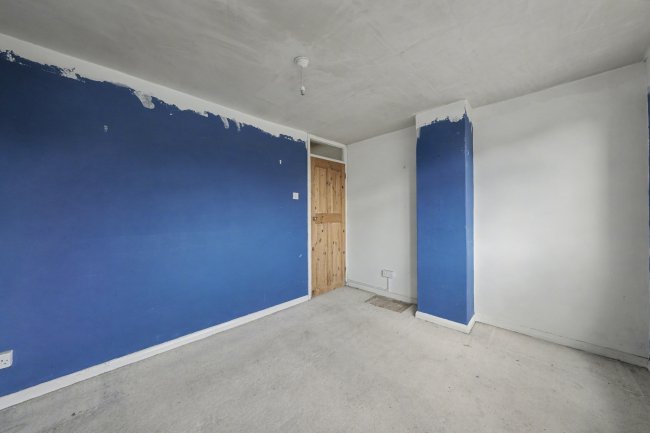 156 Manor Road, Alton, GU34 2NZ 9