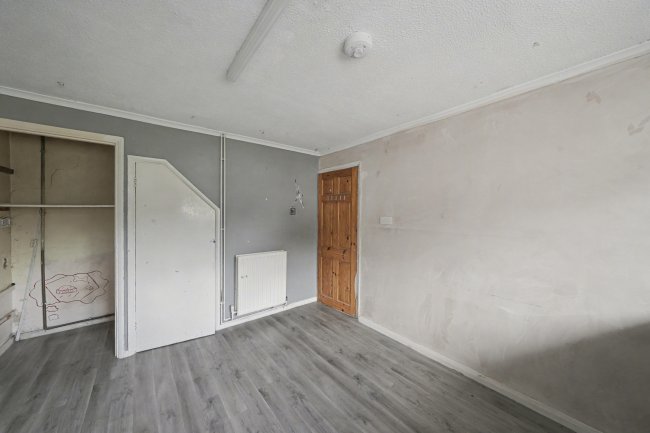 156 Manor Road, Alton, GU34 2NZ 9