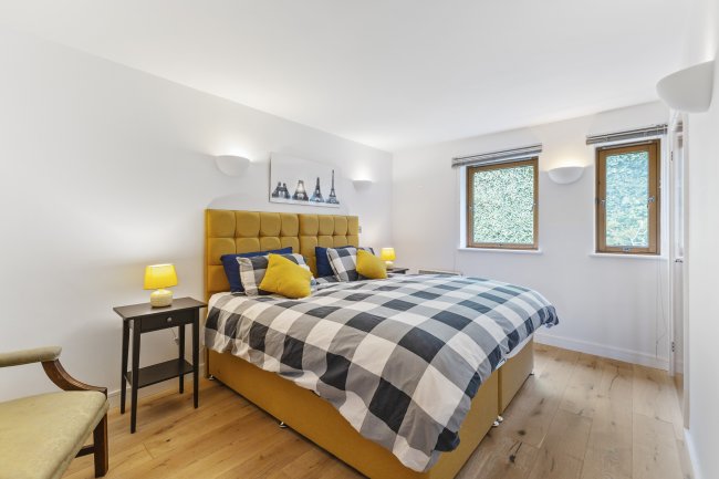 28 Leading Edge, 80 Hotwell Road, Bristol BS8 4UJ 1