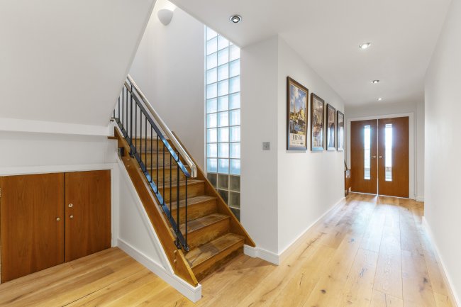 28 Leading Edge, 80 Hotwell Road, Bristol BS8 4UJ 1