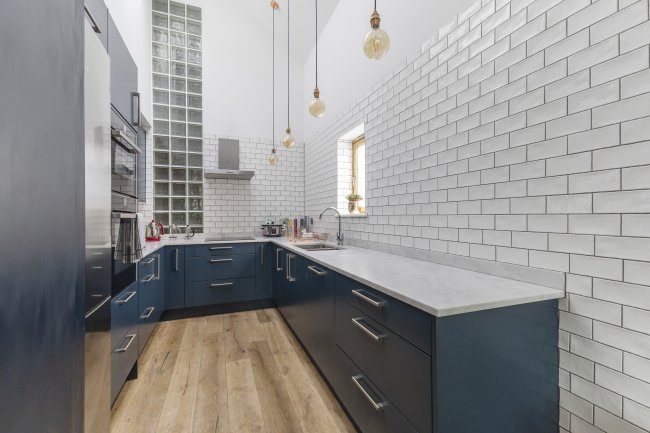 28 Leading Edge, 80 Hotwell Road, Bristol BS8 4UJ 1