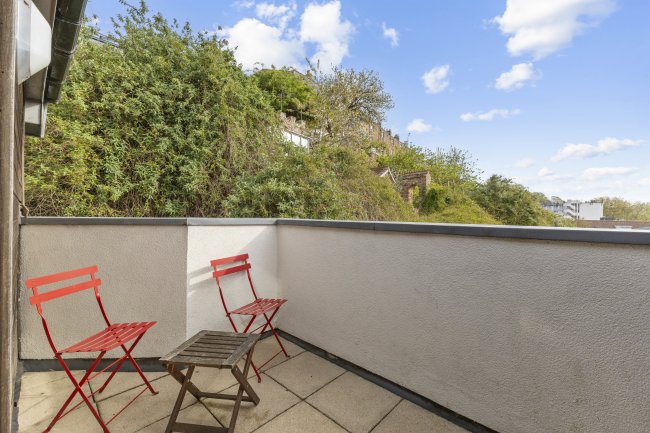 28 Leading Edge, 80 Hotwell Road, Bristol BS8 4UJ 1