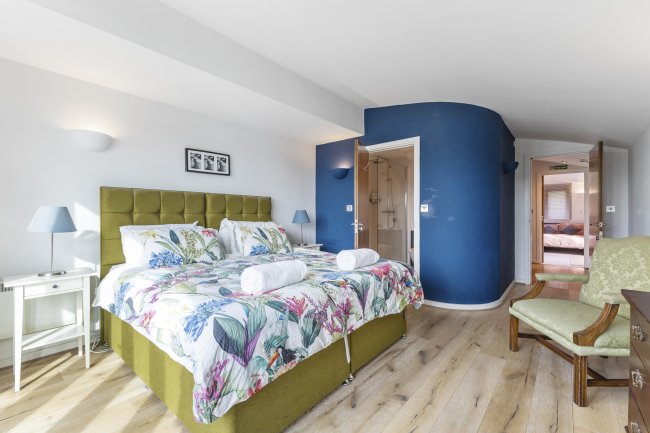28 Leading Edge, 80 Hotwell Road, Bristol BS8 4UJ 1